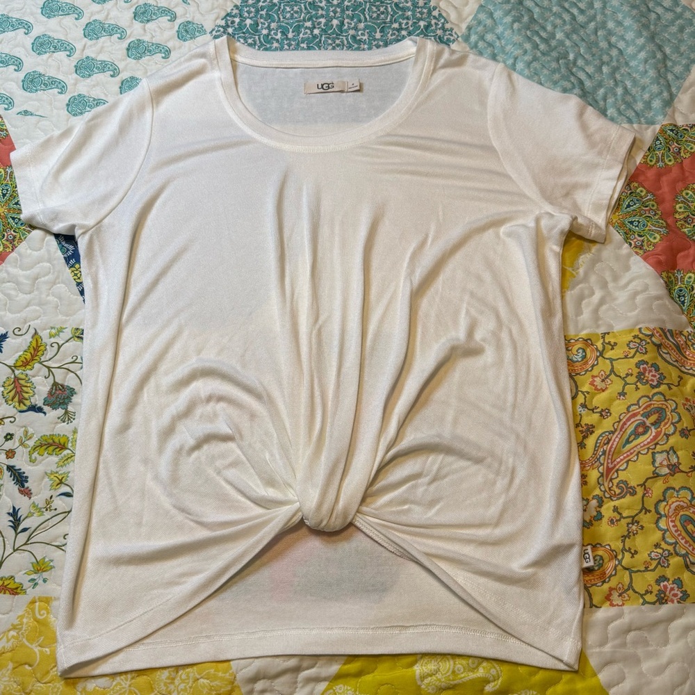 UGG Women's Vikki Knot Front Top
